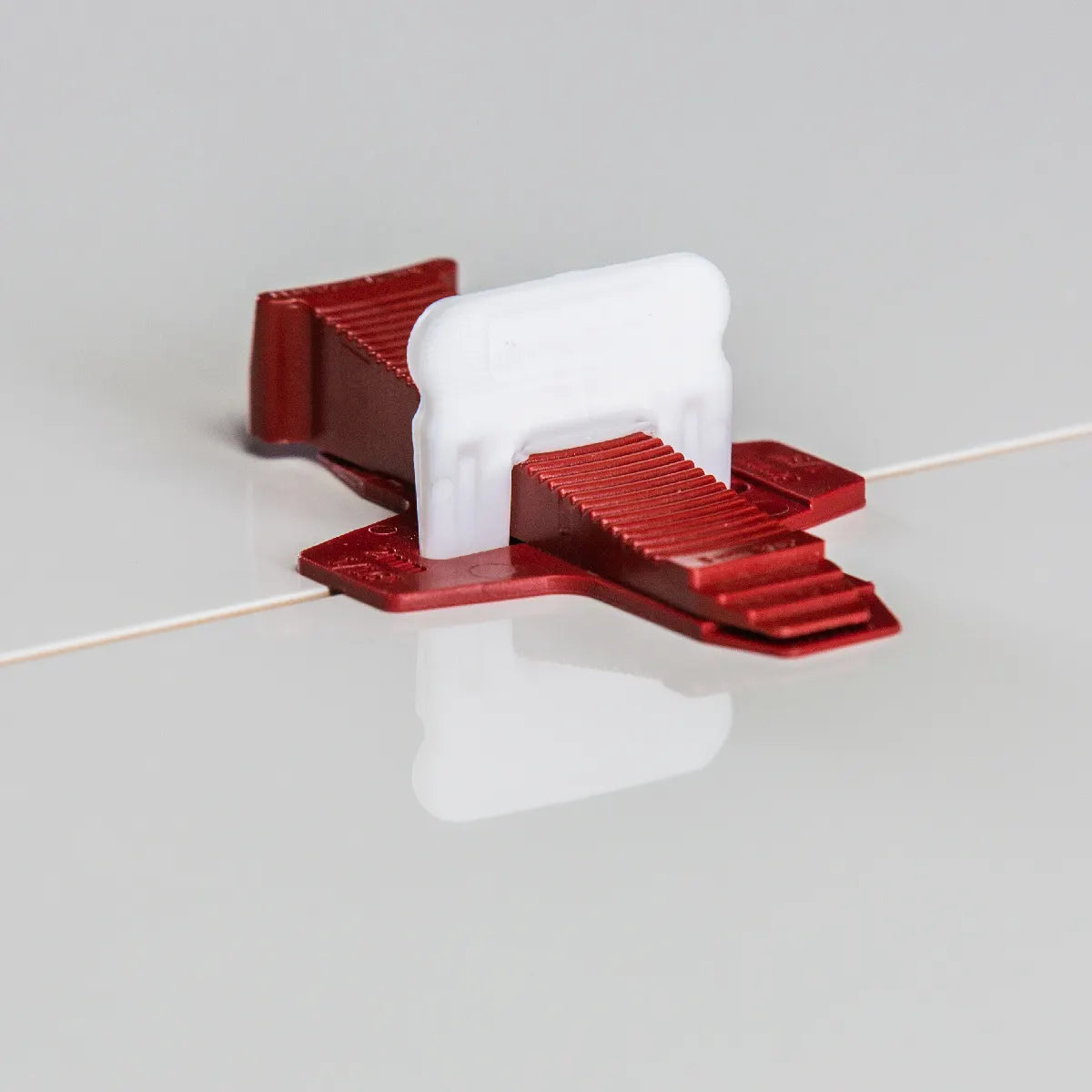 Perfect Level Master Protective T-Lock Base | Contractors Direct