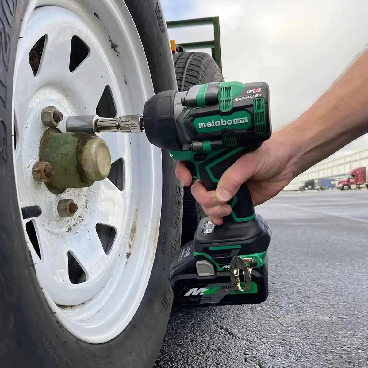 Metabo HPT MultiVolt 1 2 Inch Mid Torque Impact Wrench