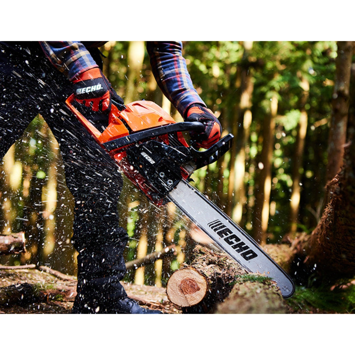 ECHO CS-4920 Chainsaw Outside 2