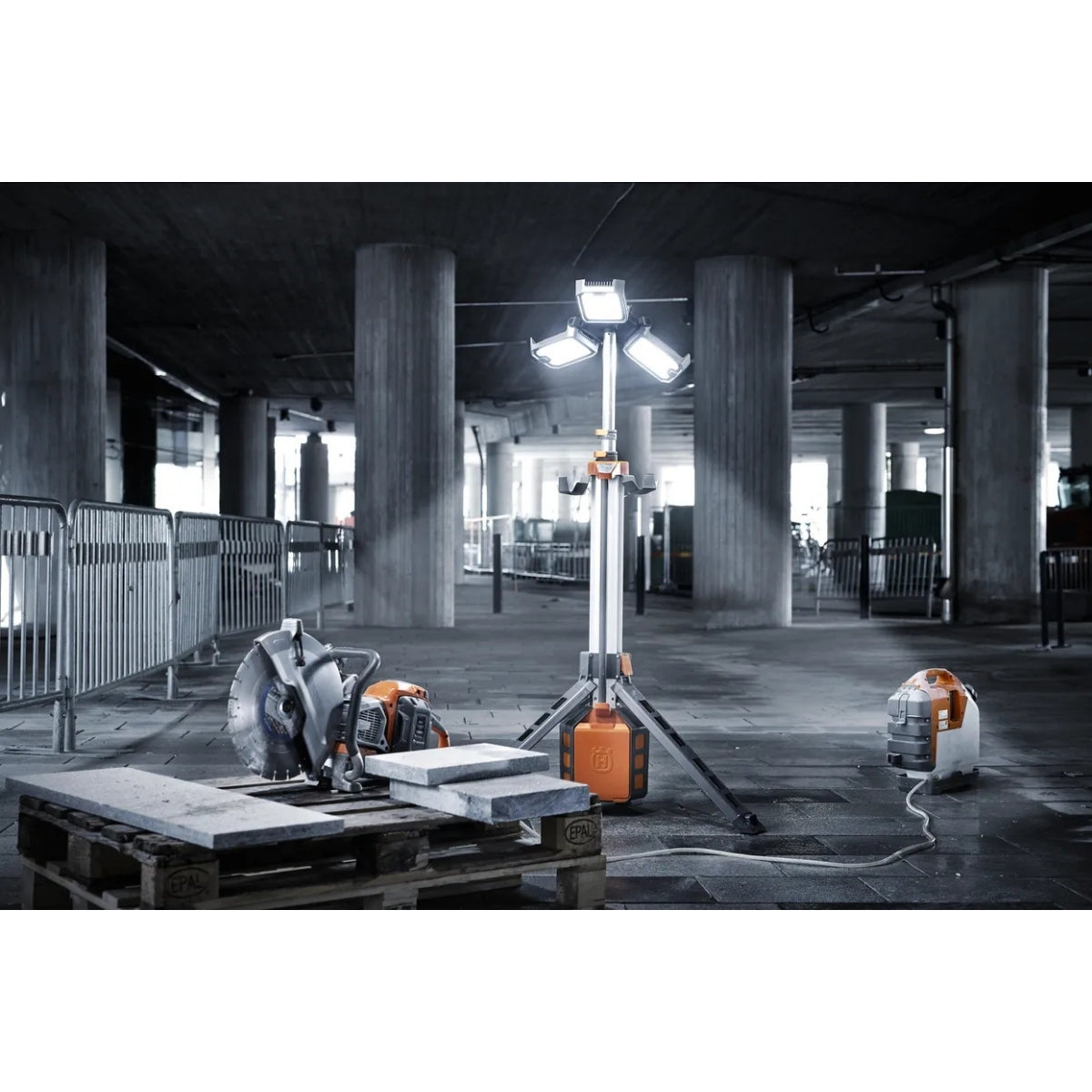 Husqvarna WL 24 Pace Worklight On Site