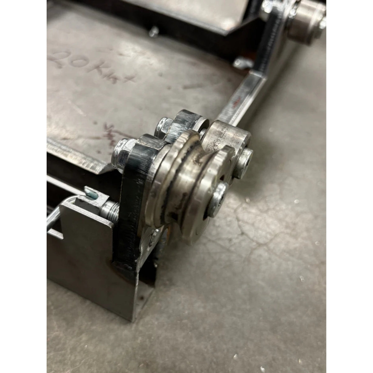 iQ Power Tools iQ2xrt36 37" Heavy Duty Sliding Table Close