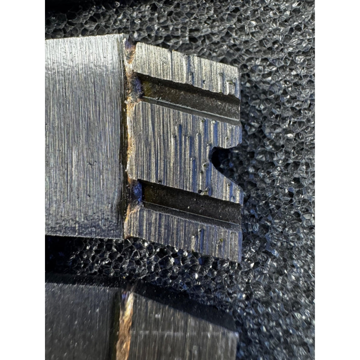 iQ Power Tools 16.5" Extreme Hard Material Blade Close