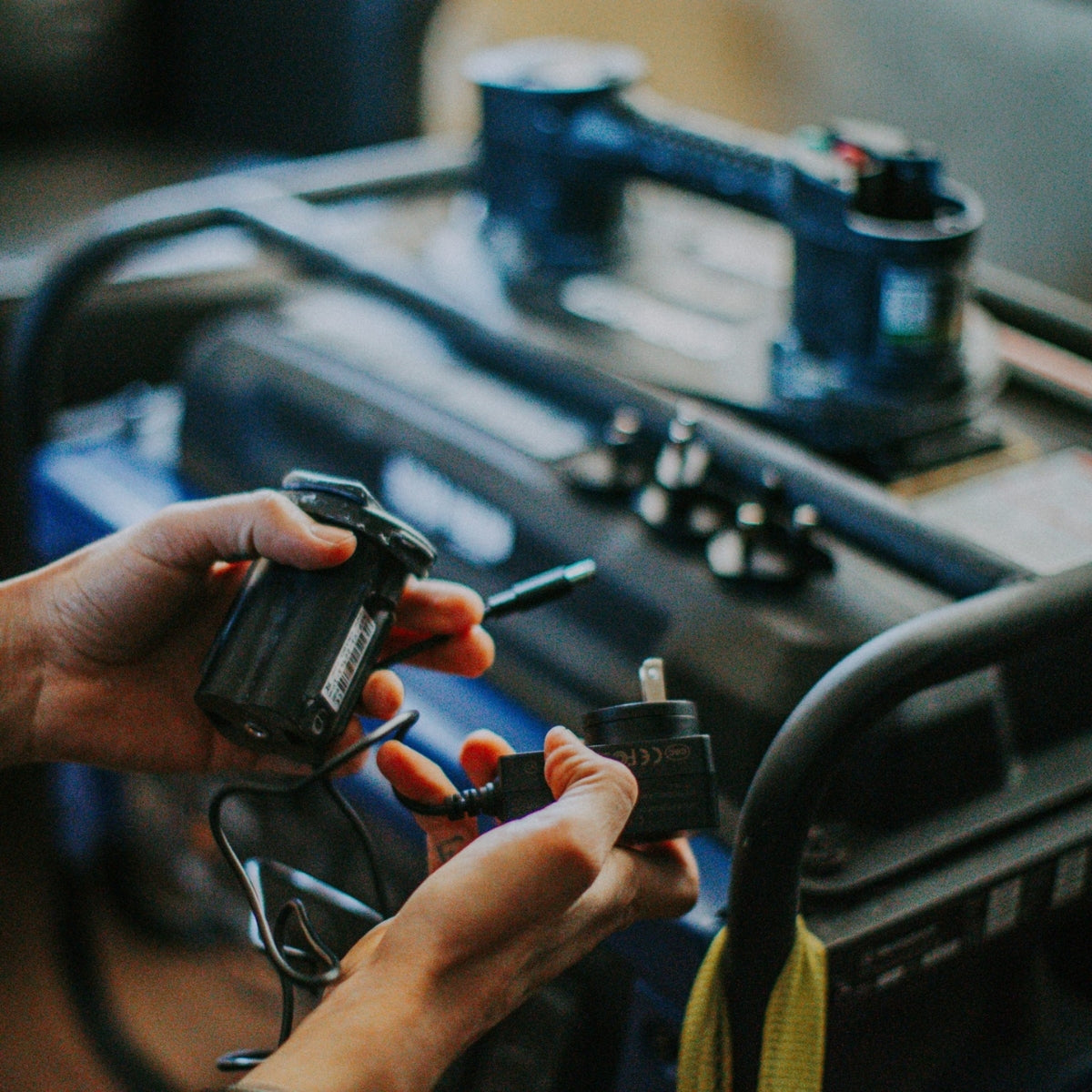 GRABO INTERNATIONAL CHARGER in Hand 2