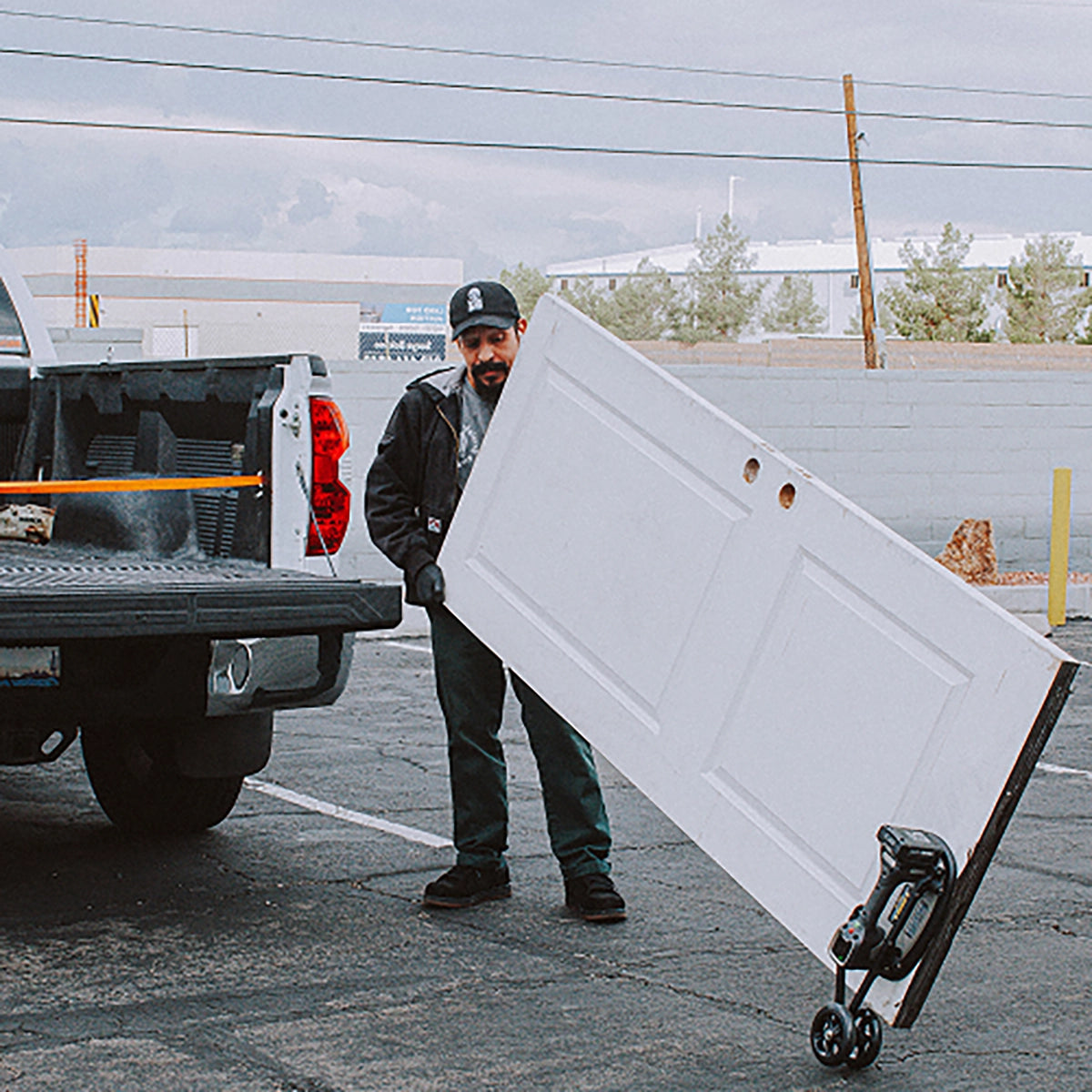 Grabo Roller Attachment Its two large, rugged wheels make it easy to roll&nbsp;bulky materials like stone slabs, glass panels, countertops, and oversized tiles
