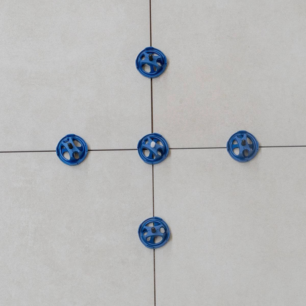 Pearl Twist Pro Leveling System Twist Cap In use