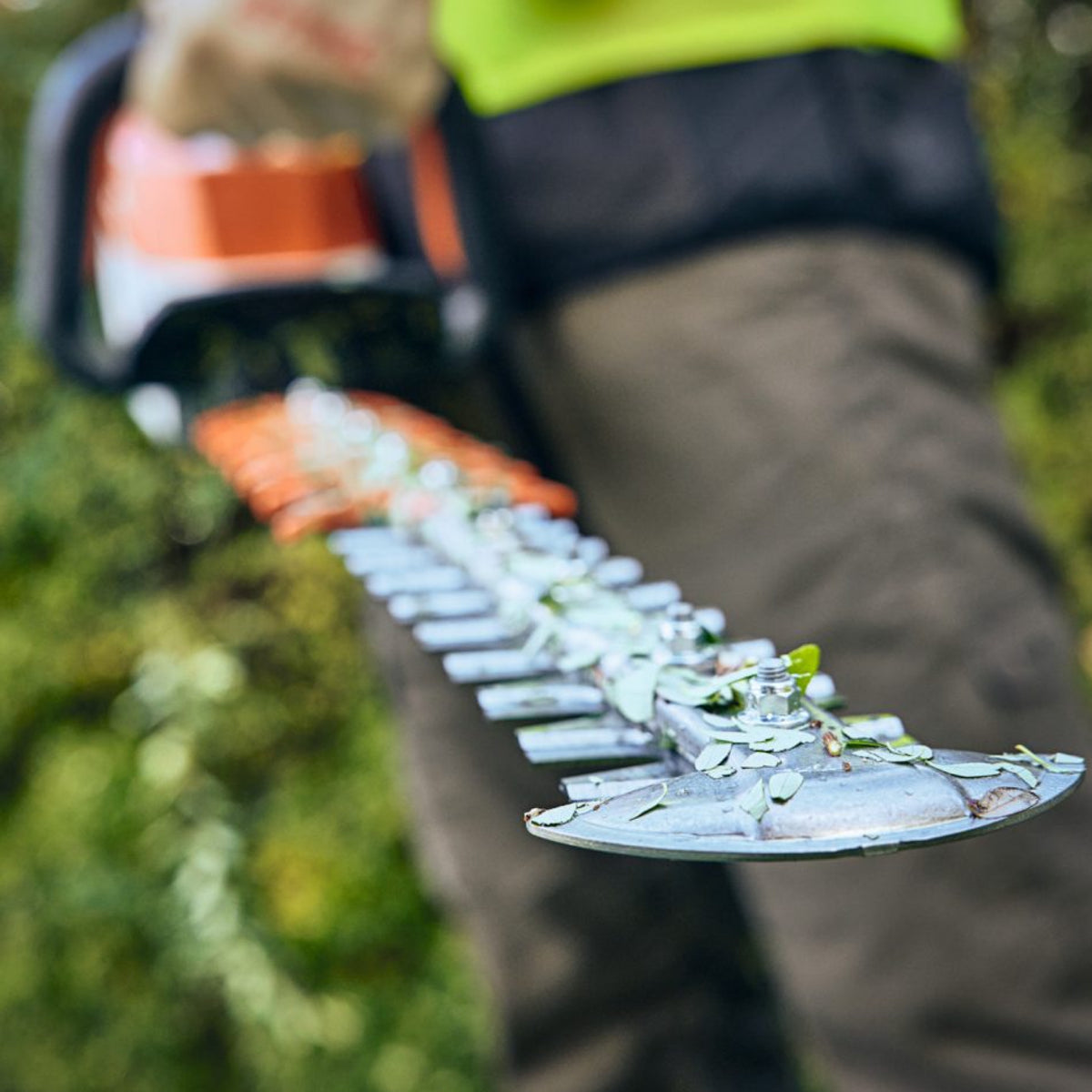 Stihl HSA 100 Battery Powered Hedge Trimmer 23.6" Double Sided Blade