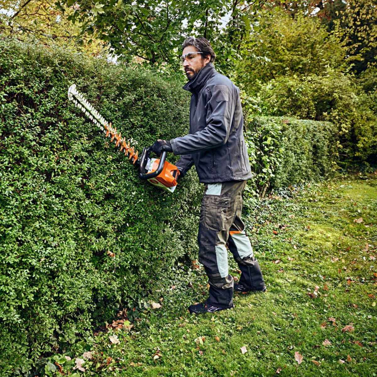 Stihl HSA 100 Battery Powered Hedge Trimmer Low Maintenance Brushless Motor