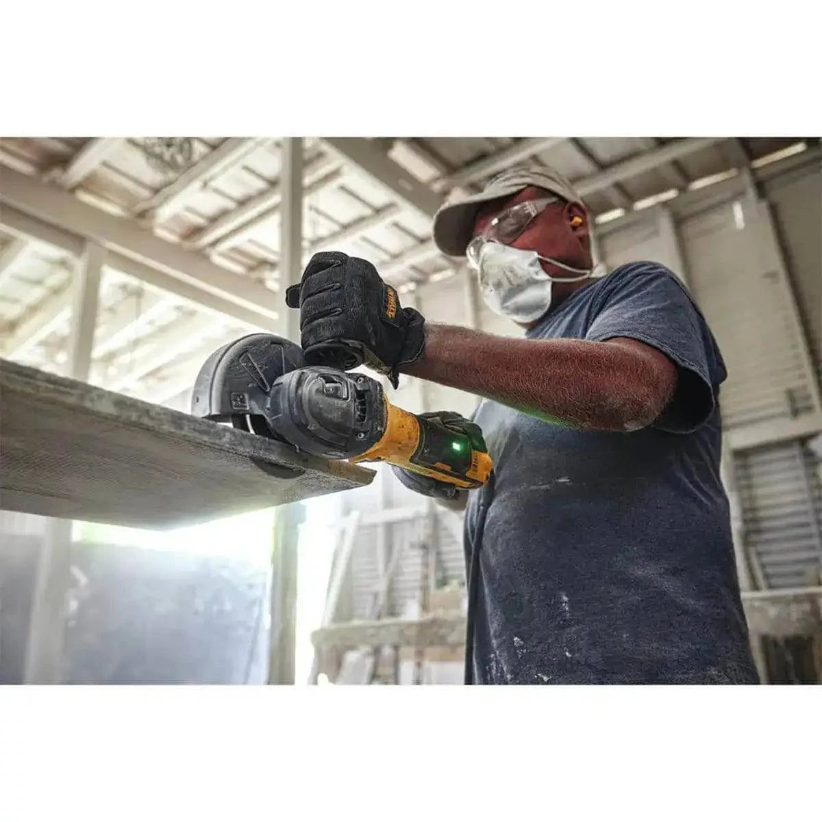 Dewalt DWE43231VS Angle Grinder with Electronic Kickback