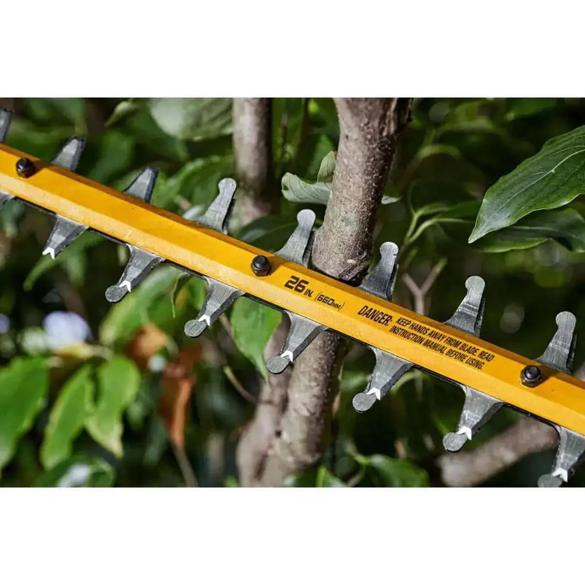 DeWalt DW 60V HEDGE TRIMMER W/2AH BATTERIES SHEATH