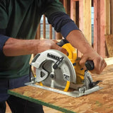 DWE575SB Cutting Plywood