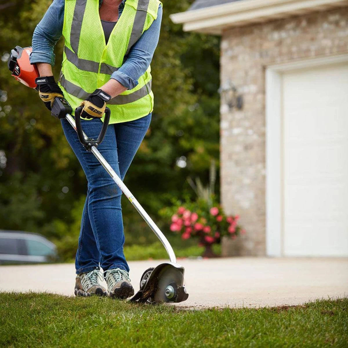 ECHO 56V Commercial Curved Shaft Edger w/ 5Ah Battery & Rapid Charger