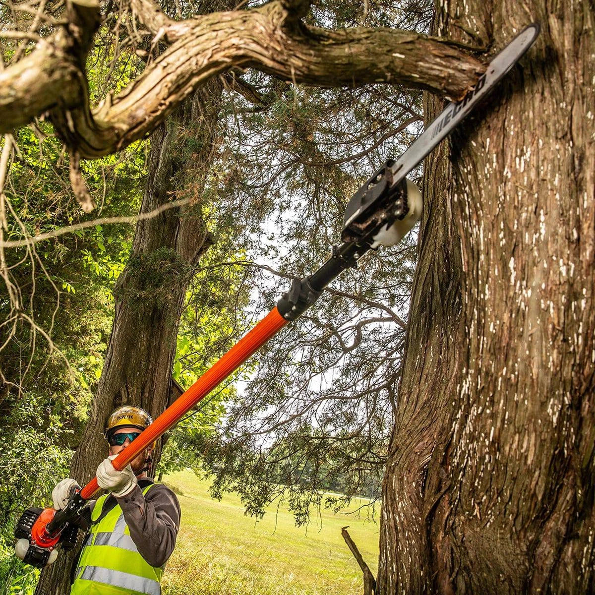 ECHO PPT-2620H Power Pruner In Use