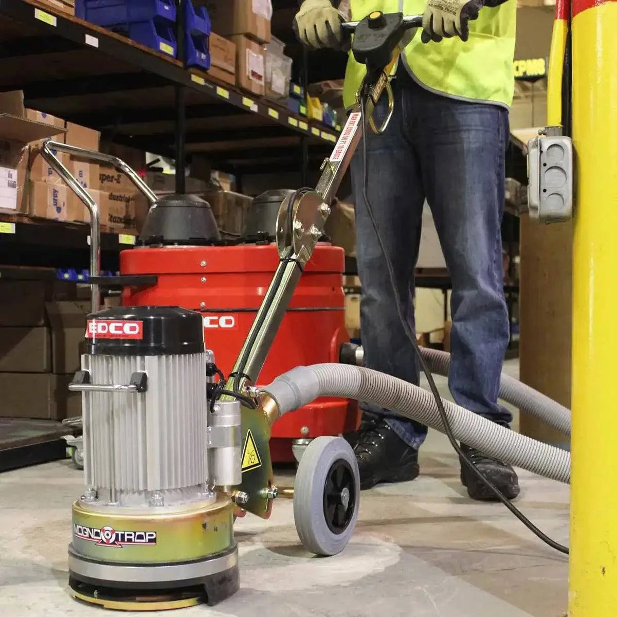 58900 Edco TL-9 1.5HP 110V Turbo-Lite Direct Drive Grinder Working in compact areas. Removing hard coatings.