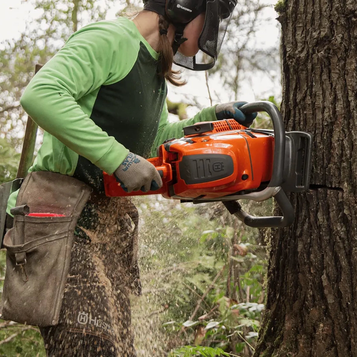 Husqvarna 592 XP G Gas Chainsaw With 7.6 HP X-TORQ Engine