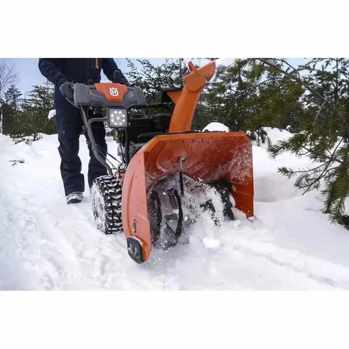 new old snow remover, husqvarna blow snow gasoline, st 224