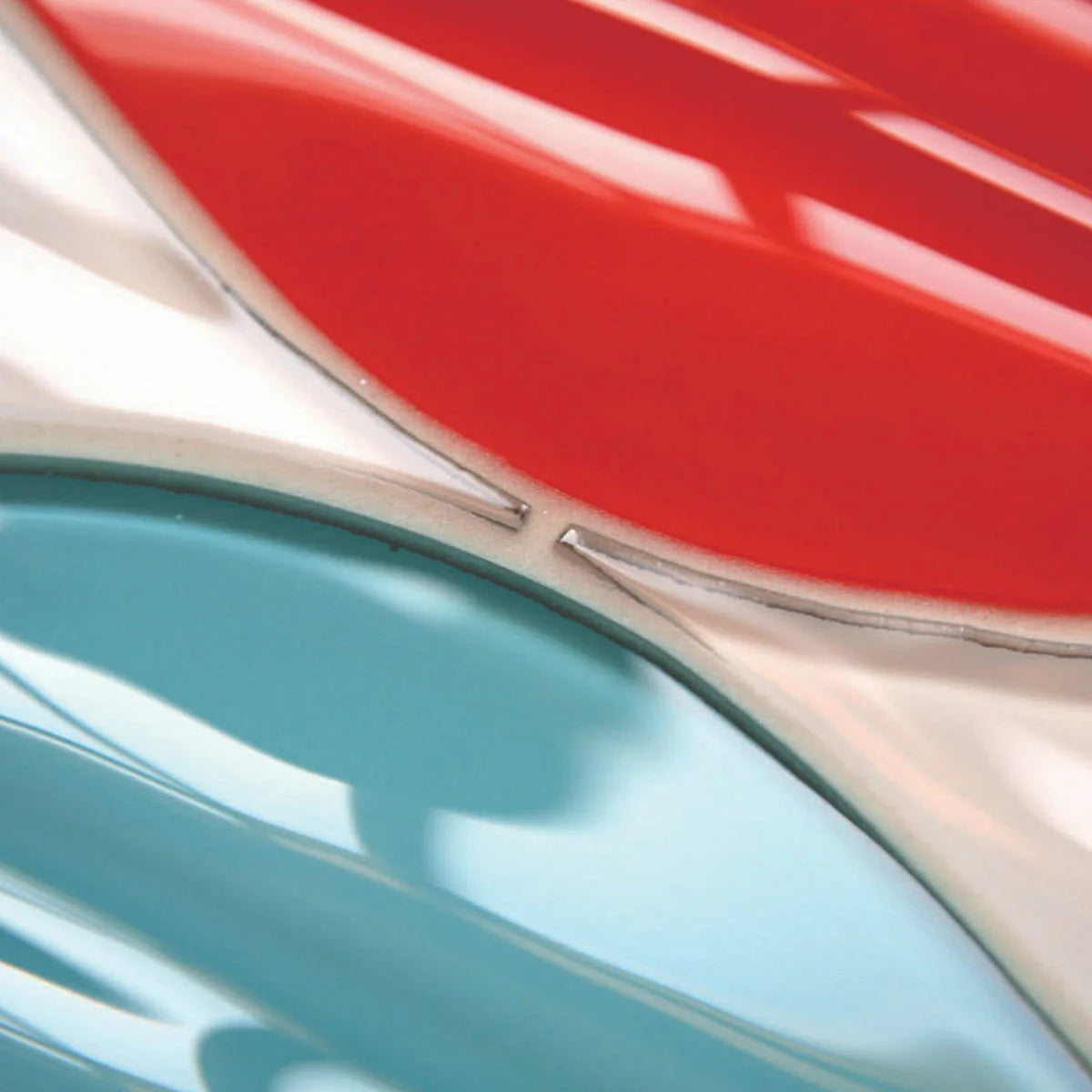 Pro Premium Transclucent grout reflecting glass tile