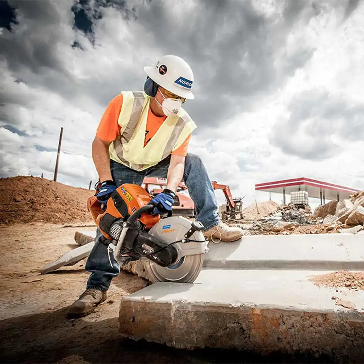 Cutting Concrete Block with Clipper Cut-Off Saw