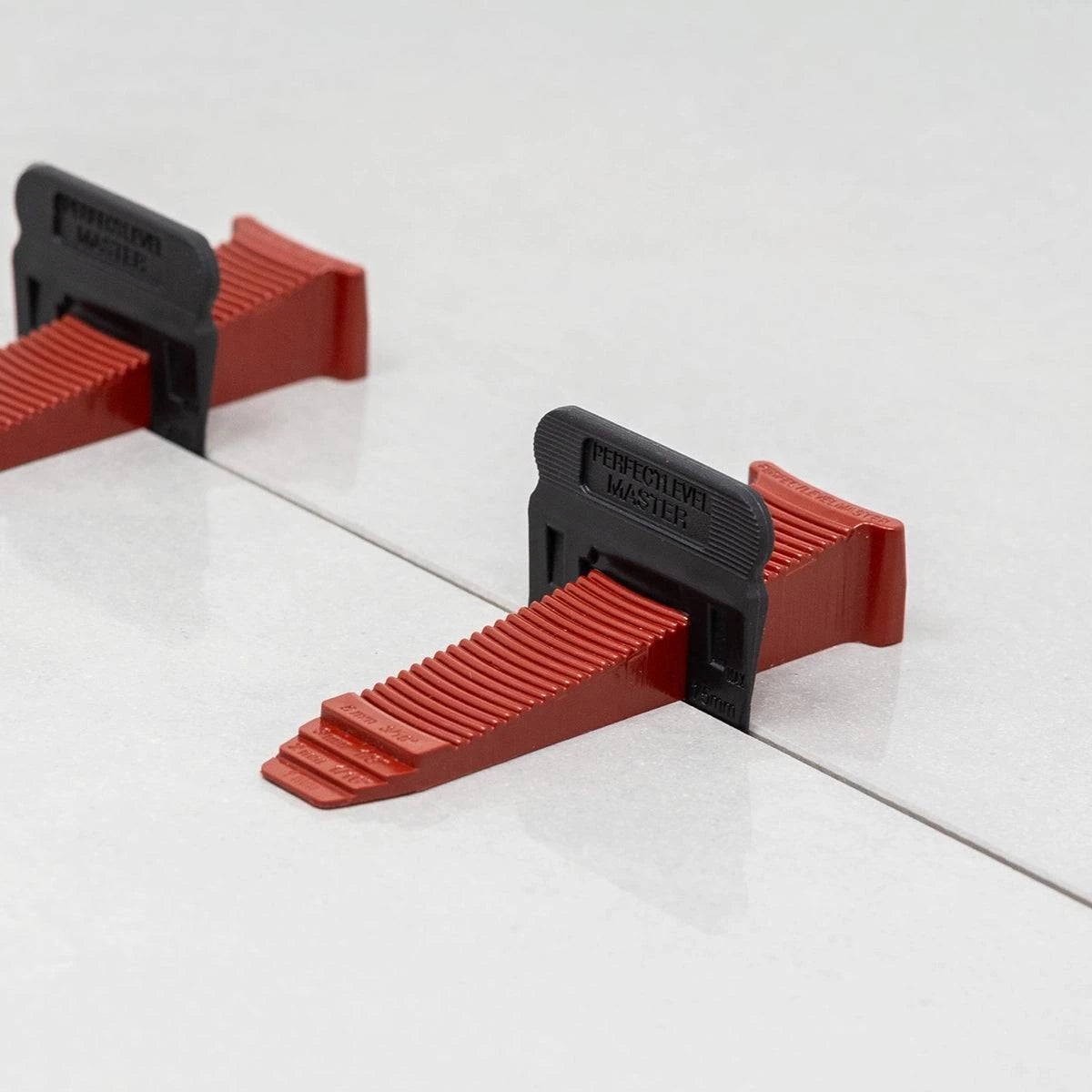 Perfect Level Master T-Lock Black Clips 1/16" (1.5mm) and wedge