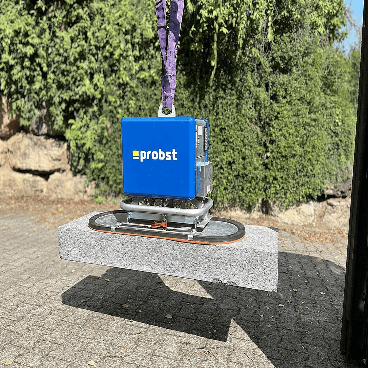 STONEMAGNET SM-1200 in use