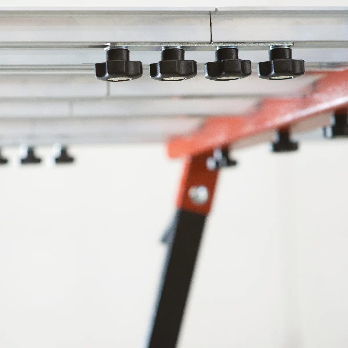 Raimondi 3-1/2 ft. extension for work bench, with legs, knobs connection