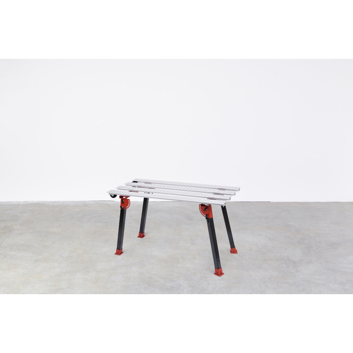 Raimondi M Bigfoot Small Work Bench Zoomed Out