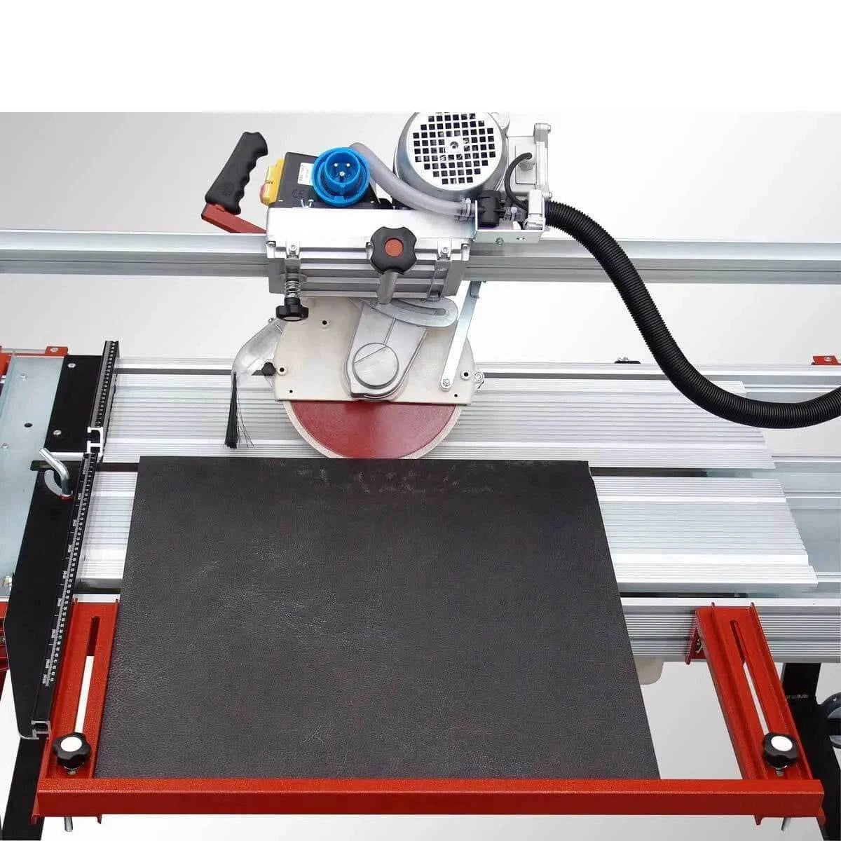 Raimondi Gladiator Advance Rail Saw miter cut