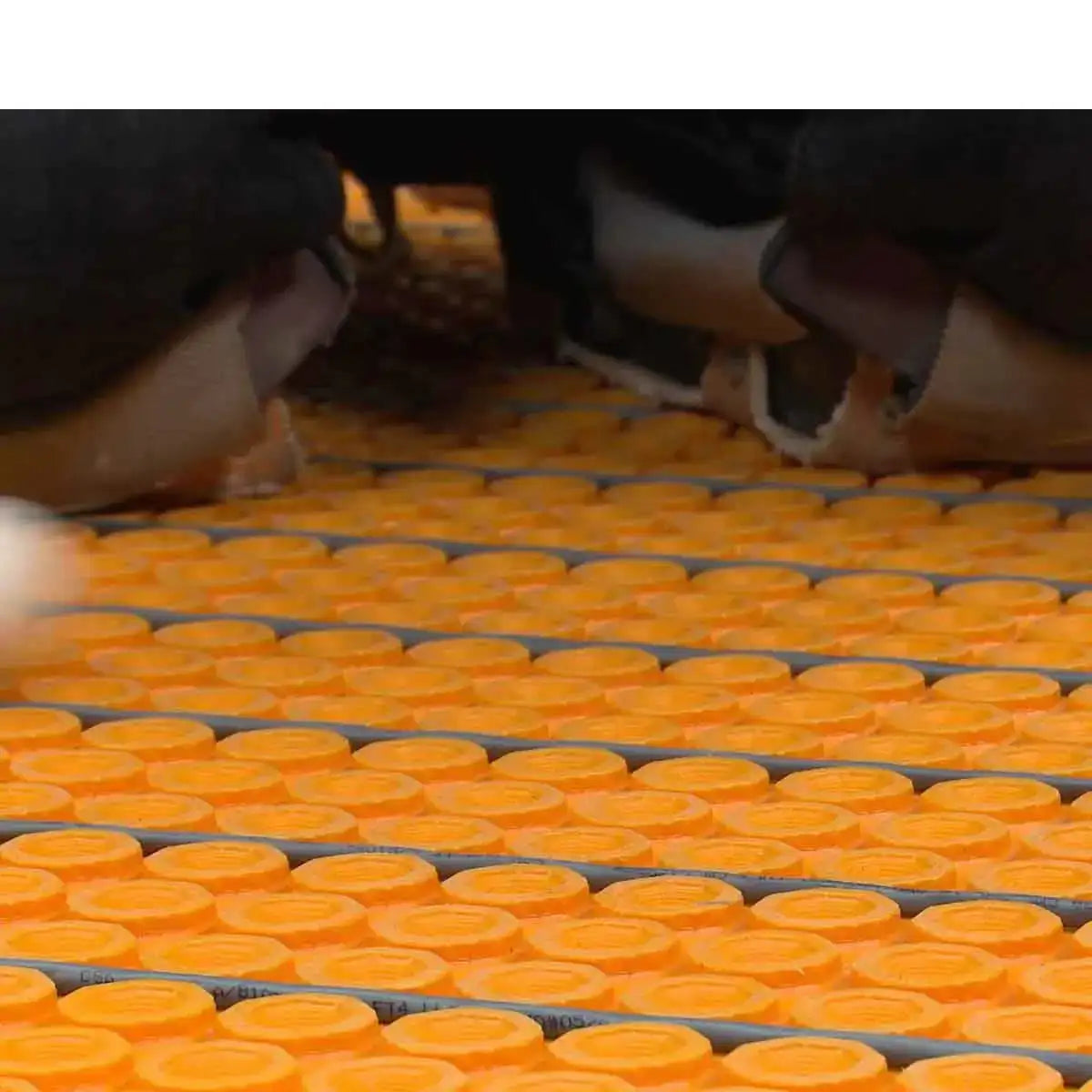 Underfloor Heat Cable in Ditra