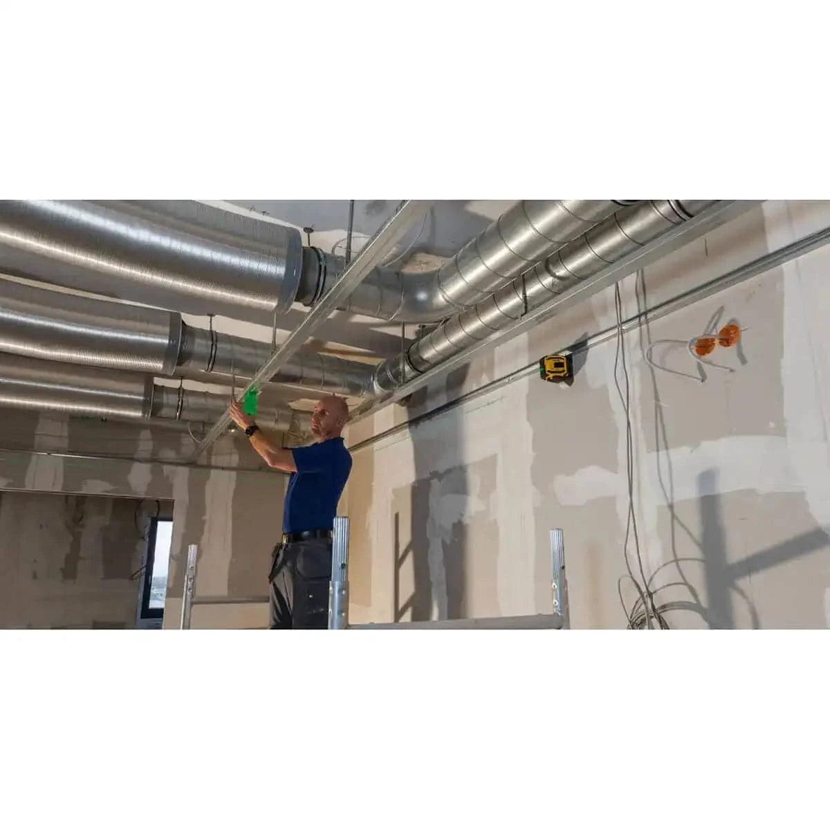 LAX300G Cross Line Laser Ceiling Layout