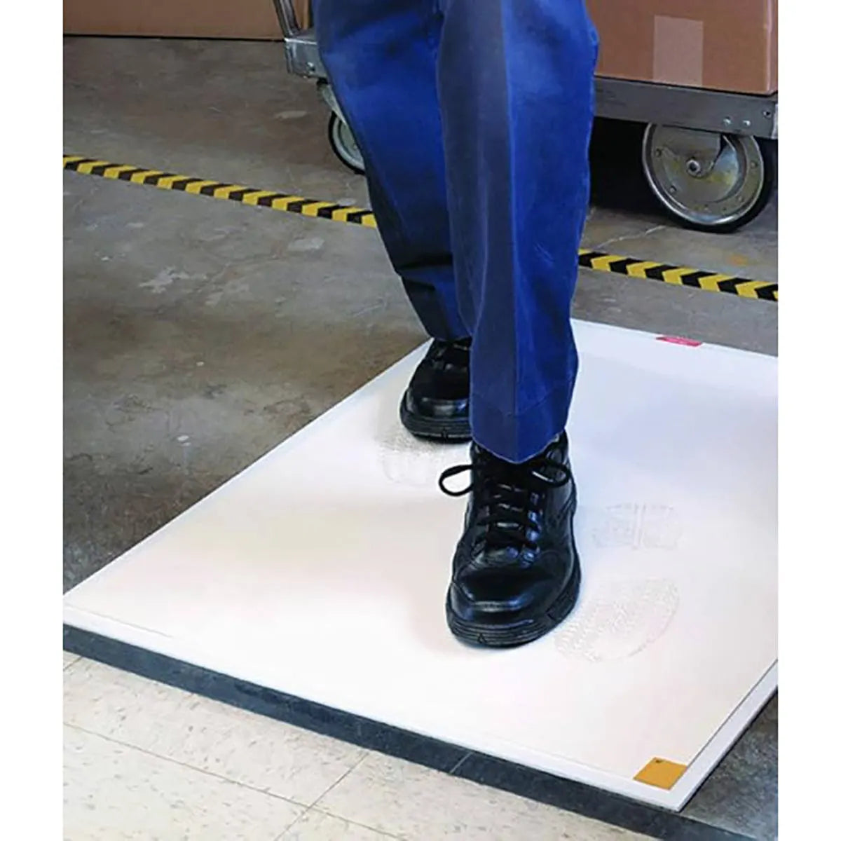 Tacky White Mats 4 Pack